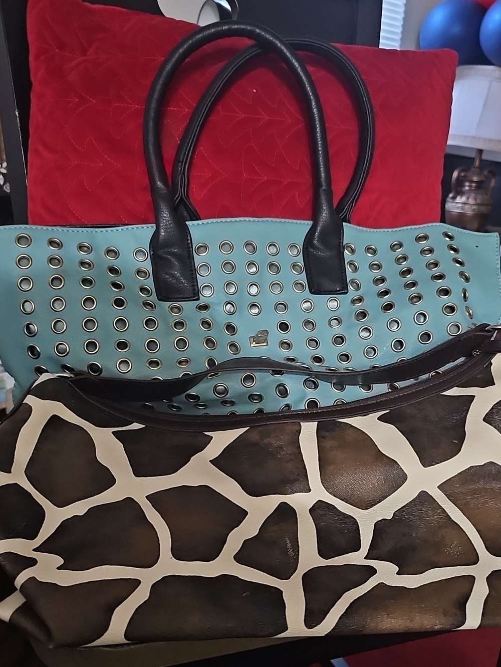 2 Bags - Yoki +1 handbag